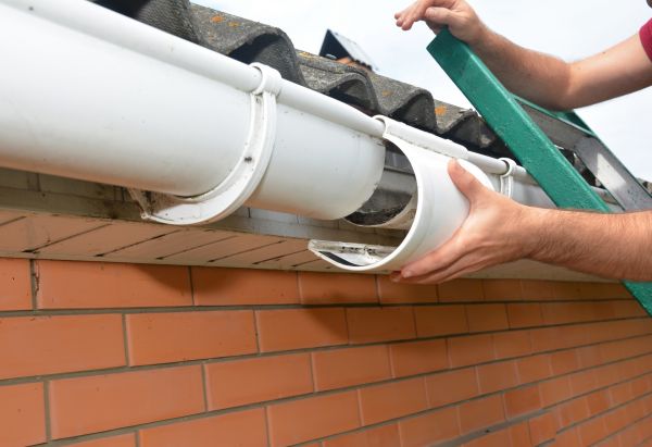 Gutter Maintenance in Boston