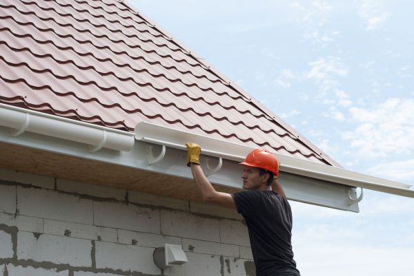 Rain Gutter Repair in Boston
