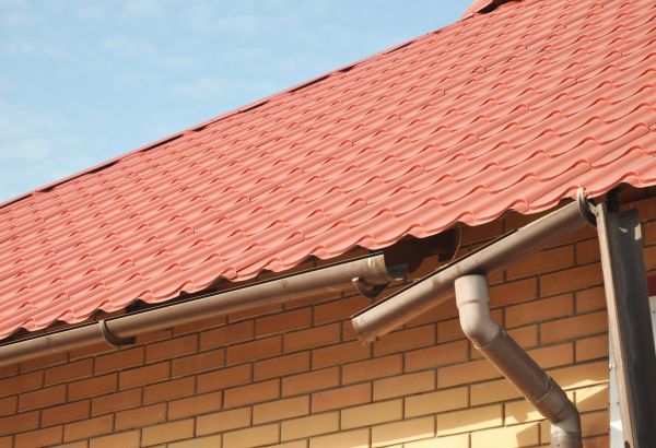 Loose Gutter Repair in Boston